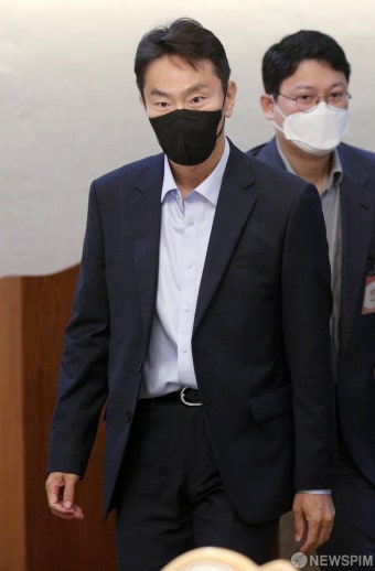 부동산 회의 참석한 이복현 금감원장