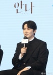 수지의 남편으로 변신한 배우 김준한
