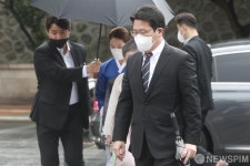 결혼식장 향하는 정교선 현대백화점그룹 부회장