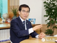 윤건영 충북교육감 수능 앞둔 수험생 세심하게 살펴달라