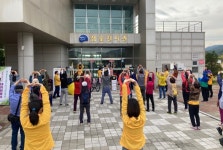 진천 백곡호서 꽃둘레길 걷기대회 열려…주민 150여명 참가