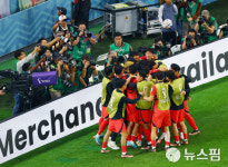 황희찬 극장골…포르투갈에 2대1 역전승