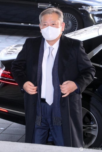 해임건의안 통과 후 출근하는 이상민 행안부 장관