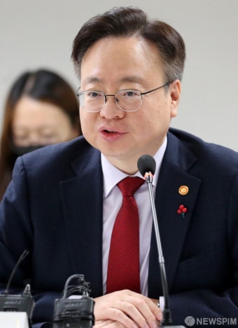 발언하는 조규홍 보건복지부 장관