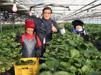 진병영 함양군수, 성탄절 맞아 외국인 계절 근로자 근로 현장 방문