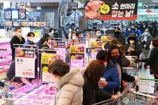농협 하나로마트,한우 100마리! 파격 할인 행사