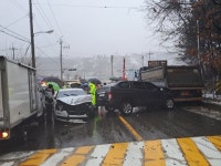 포천 창수면 도로서 8중 추돌…1명 경상·차량 9대 파손