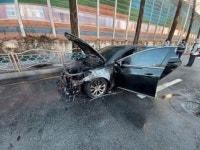 부천 도로서 주행 중이던 승용차 화재...인명피해 없어