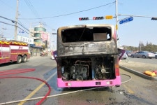 세종시 연서면 월하오거리서 시내버스 1대 전소