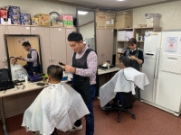 부산해경, 동삼동종합사회복지관서 어르신 이발봉사 활동