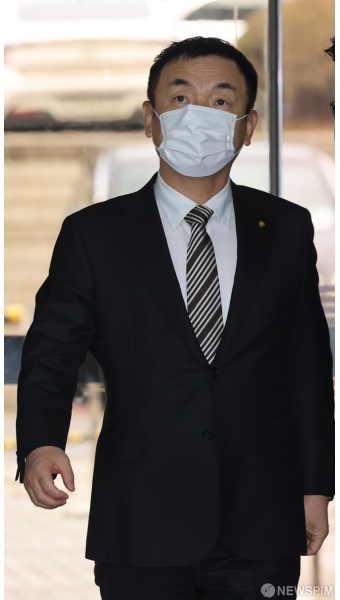 '도이치모터스 주가조작' 선고공판 출석하는 권오수 전 회장