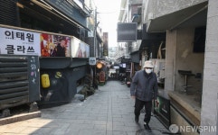 한산한 이태원 세계음식문화거리