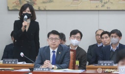 질의에 답하는 고은정 반포고등학교 교장