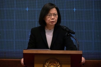 중국 외교부장 왕이와 미국 국가안보보좌관 설리번, 베이징 회담 두 번째 날 대면