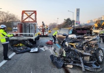 경부고속도로 기흥휴게소 입구서 차량 추돌...3명 사망·1명 중상