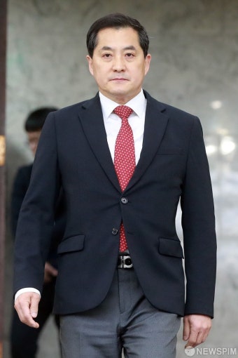 전세사기 근절 및 피해지원 관련 당정협의회 들어서는 박대출 정책위의장