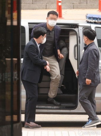 영장실질심사 출석하는 조우형 씨