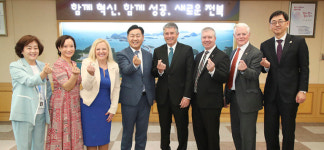 (주)상간보 | 미국 워싱턴주 상·하원의원들 전북 방문…교류 협력 강화