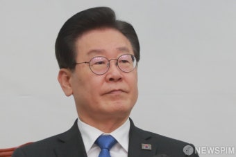 중국 수출·진출 기업 애로사항 청취 긴급간담회 자리한 이재명 대표