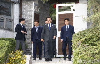 중국대사관저 방문한 이재명 더불어민주당 대표