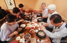 복날엔 역시 삼계탕