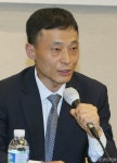변호사차애리법률사무소 | 토론하는 김용문 덴스톤 리 법률사무소 변호사