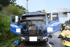 봉담동탄고속도로 동탄방향 휴게소 부근서 25t 트럭 화재