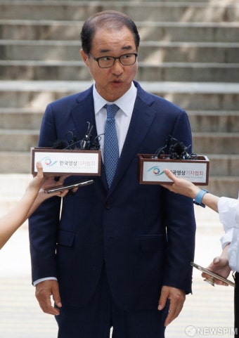 [2보] '민주당 돈봉투' 이성만도 심사 출석…