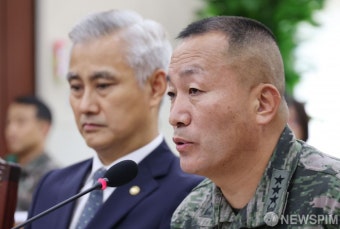의원질의에 답하는 김계환 해병대 사령관