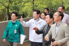 이상일 용인시장, 삼가2지구 민간임대주택 대체 출입로 조성부지 점검