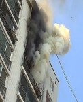 포항 학잠동 아파트서 화재·진화 중...현재까지 인명피해 없어