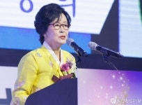 개회사하는 안창희 회장