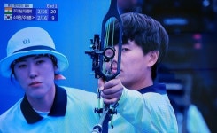 장하다 내 손주 울진 소야농장에 울려 퍼진 만세소리...주재훈 양궁 첫 은메달