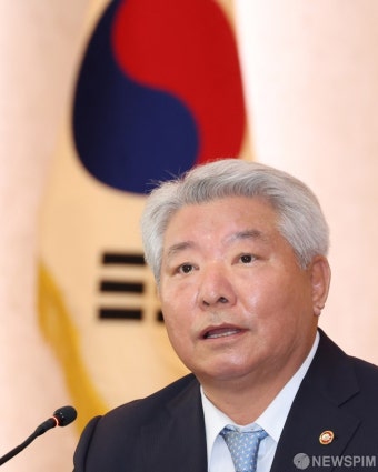 행정심판 통합자문단 위촉식, 인사말하는 김홍일 권익위원장