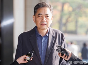 '50억 클럽' 곽상도 검찰 출석