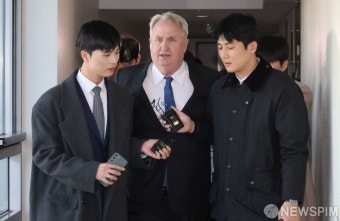 김종인 전 비대위원장 찾은 인요한 혁신위원장