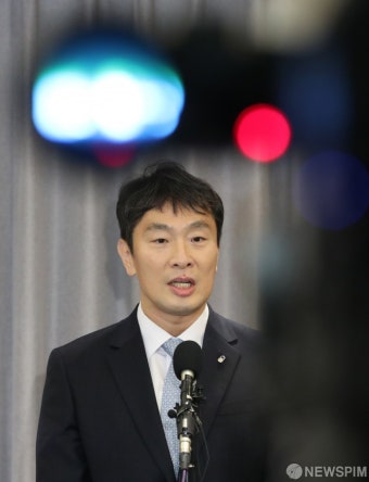 발언하는 이복현 금융감독원장