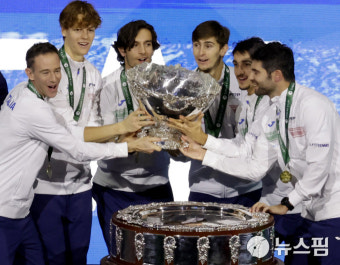 이탈리아, 호주 꺾고 47년만에 데이비스컵 우승