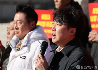 발언 나선 이준석 국민의힘 전 대표, 채상병 특검법 연내 처리 촉구 기자회견