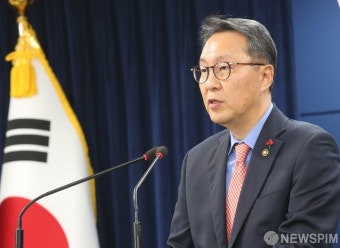 비대면 진료 방안 브리핑하는 박민수 차관