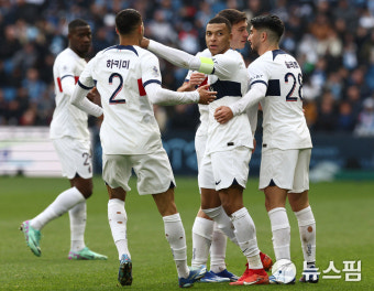 이강인 풀타임... '한글 유니폼' 입고 뛴 PSG, 르아브르에 2-0