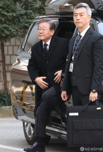 이재명 대표, 1심서 공직선거법 위반 혐의로 징역 유예 선고-의원직 상실형 발표, 차기 대선 출마 불허 입장 (99자)