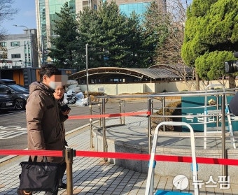 '영풍제지 주가조작' 주범 도피 도운 변호사 구속 기로…묵묵부답