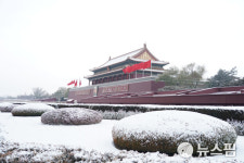 [사진] 눈 쌓인 베이징 톈안먼