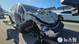 세종 BRT 갓길서 타이어 교체하던 정비차·쏘렌토 추돌...1명 중상