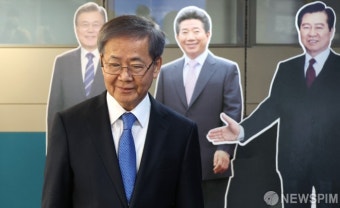 기자간담회 참석하는 임혁백 민주당 공관위원장