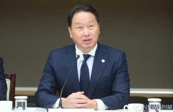 최태원 회장, 'SK실트론 지분인수' 공정위 과징금 취소소송 승소