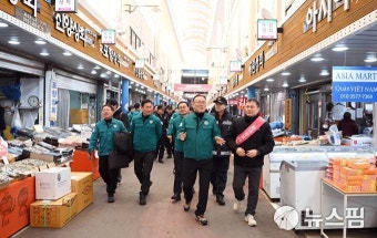 [포토] 이한경 재난안전본부장, 광주시 양동시장 화재안전점검