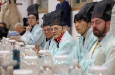 [로컬100, 강릉을 걷다] 명주 골목부터 바우길 트레킹, 지역 문화 전파 1번지