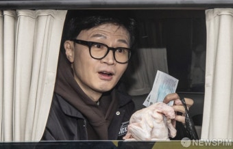 생닭들고 경동시장 출발하는 한동훈 위원장